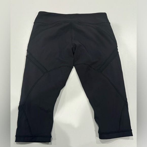 3/$20 Lululemon Women’s capri length leggings mesh panels 8 activewear athletic - Picture 4 of 6
